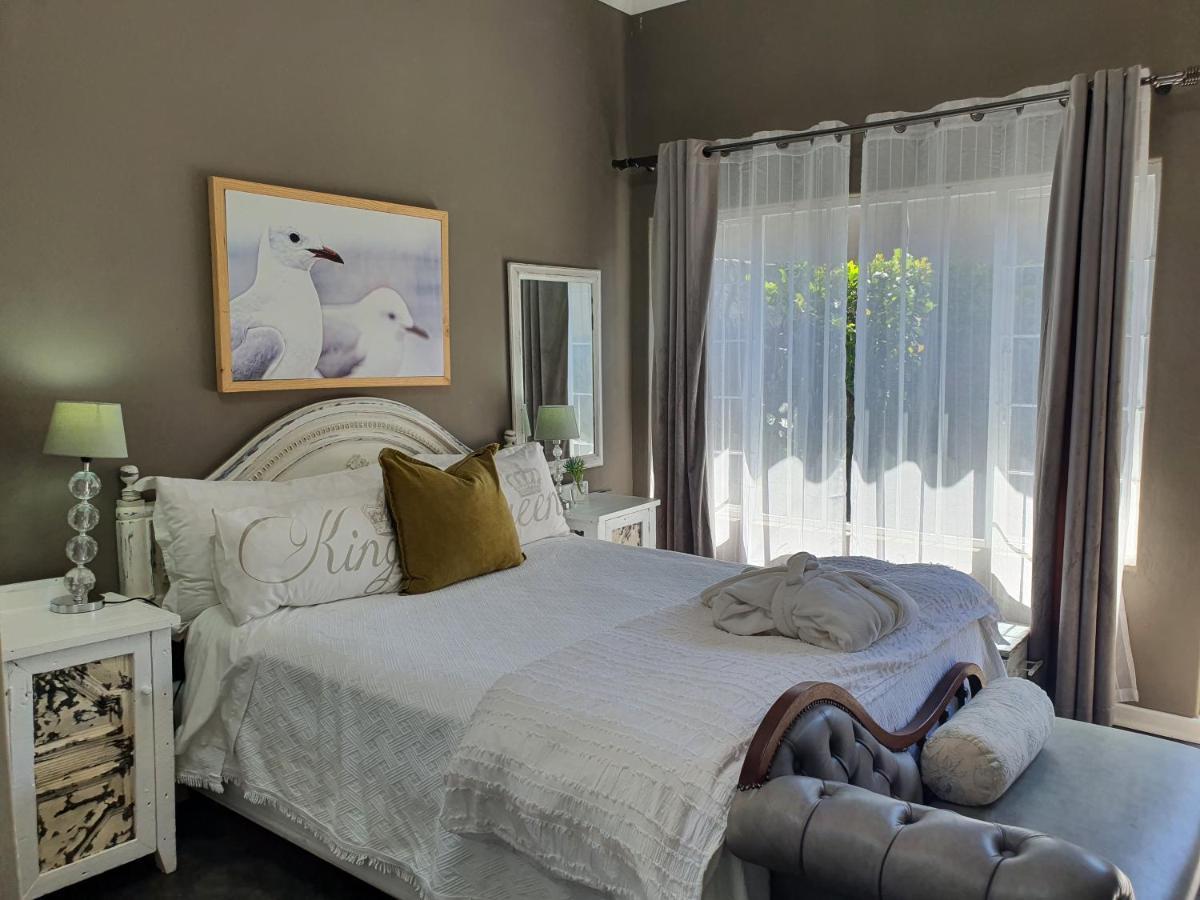 Waterhouse Guest Lodge In Waterkloof Pretoria-Noord Εξωτερικό φωτογραφία